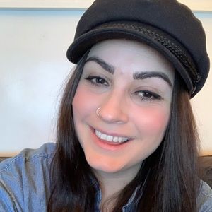 Meet your Posher, Samantha